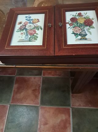 Caja llaves vintage flores