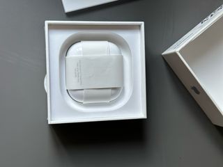 Apple AirPods 4ª Gen (ANC) Blancos