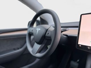 Tesla Model Y GRAN AUTONOMIA 4WD - IVA Deducible