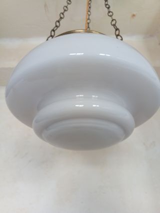 Lámpara techo modernista opalina blanca escalonada