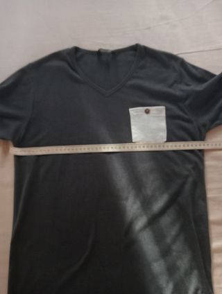 Camiseta con bolsillo Pull&Bear gris - Talla M