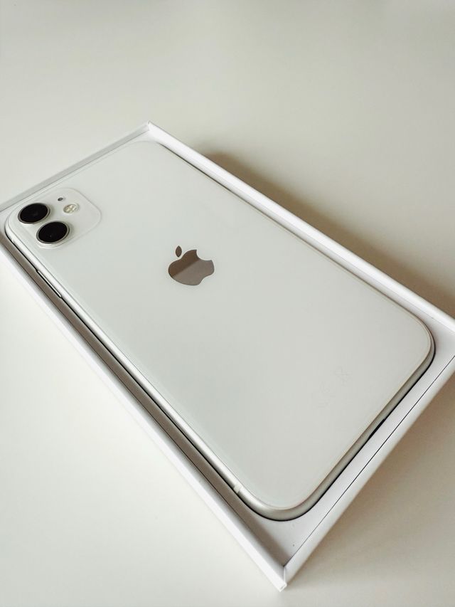 ¡REBAJADO HOY! ESTADO IMPECABLE ** iPhone 11 128GB