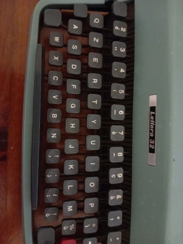 Olivetti Lettera 32 - Macchina da scrivere anni 60