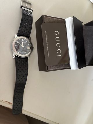 Reloj Gucci - Acero y Piel