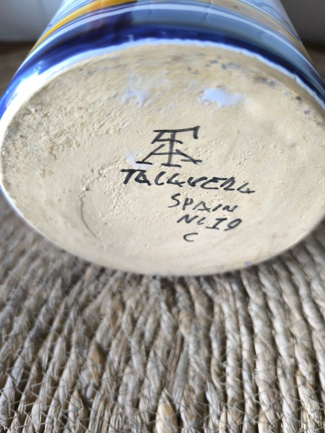 Jarra y 6 vasos de cerámica de Talavera