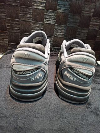 New Balance 1000 Gris/Negro