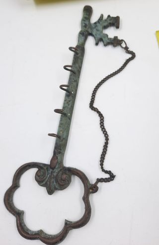 Porta chiavi da appendere a muro a forma di chiave