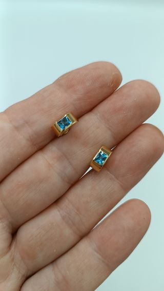 Pendientes de oro de 18kt.