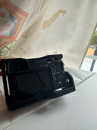 Sony ILCE-6300, Cámara Digital +accesorios