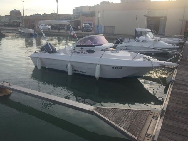 Barca Custom Ultramar 600