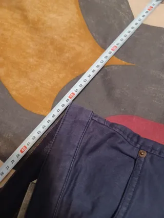 Pantalones tela tipo vaquero. MASSIMO DUTTI