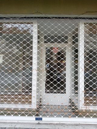 Bajo comercial con PLAZA de GARAJE disponible