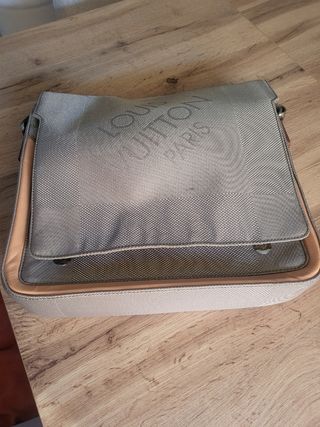 Bolso bandolera Louis Vuitton beige