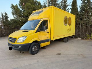 Mercedes-Benz Sprinter 2011