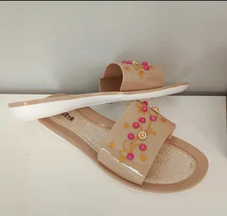 Lote 13 Pares de Sandalias-Chanclas