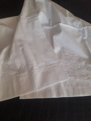 Sábana algodón blanca- Bordada