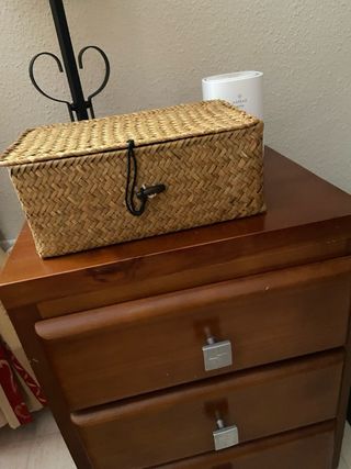 Mesita auxiliar 3 cajones madera