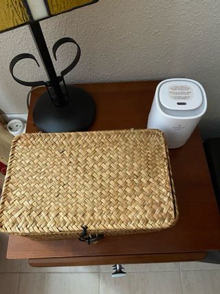 Mesita auxiliar 3 cajones madera