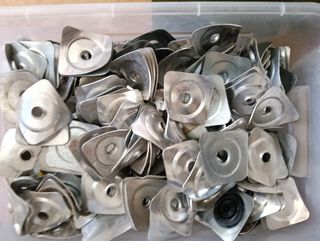 Surtido de tornillos y fijaciones