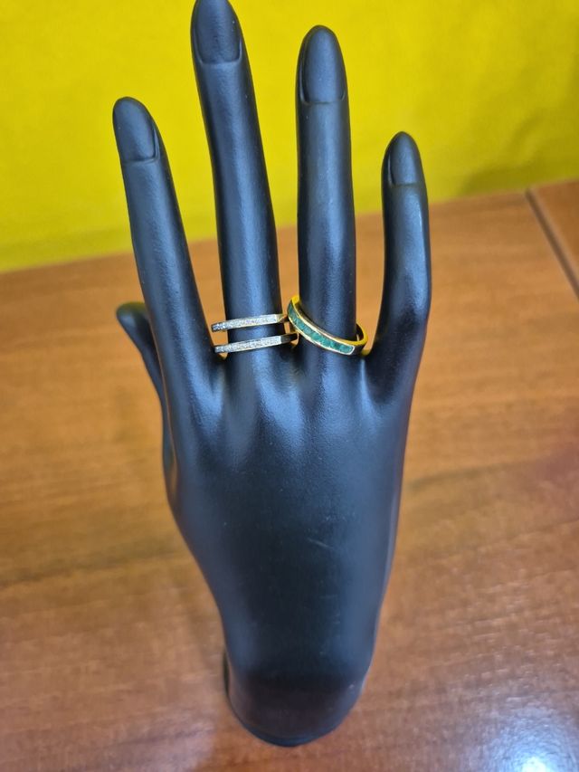 Anillo oro 18k brillantes y esmeraldas