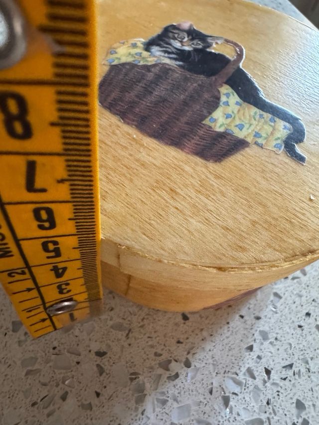 Scatola rotonda legno gattino decoupage