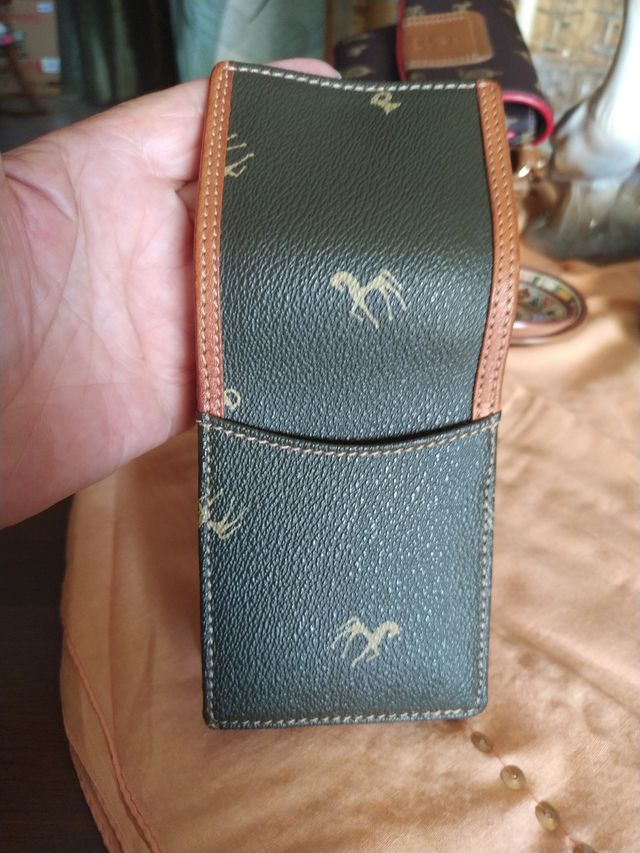 Petillera Petusco negra y marrón