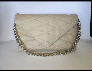 Bolso Parfois beige acolchado
