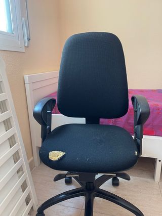 Silla escritorio giratoria negra