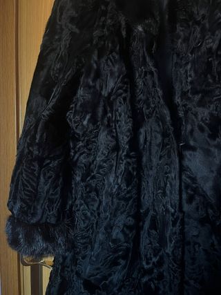 Abrigo Astracán Negro Auténtico