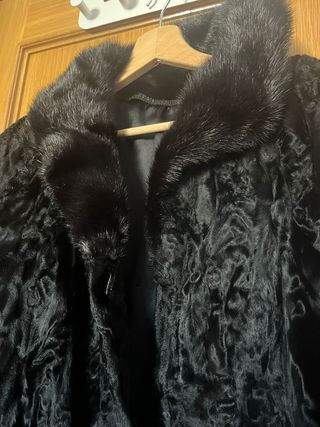 Abrigo Astracán Negro Auténtico