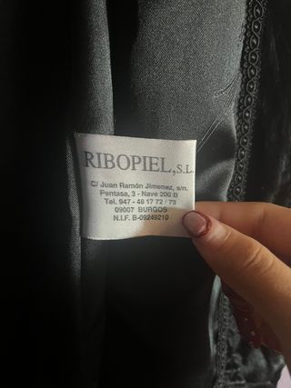 Abrigo Astracán Negro Auténtico