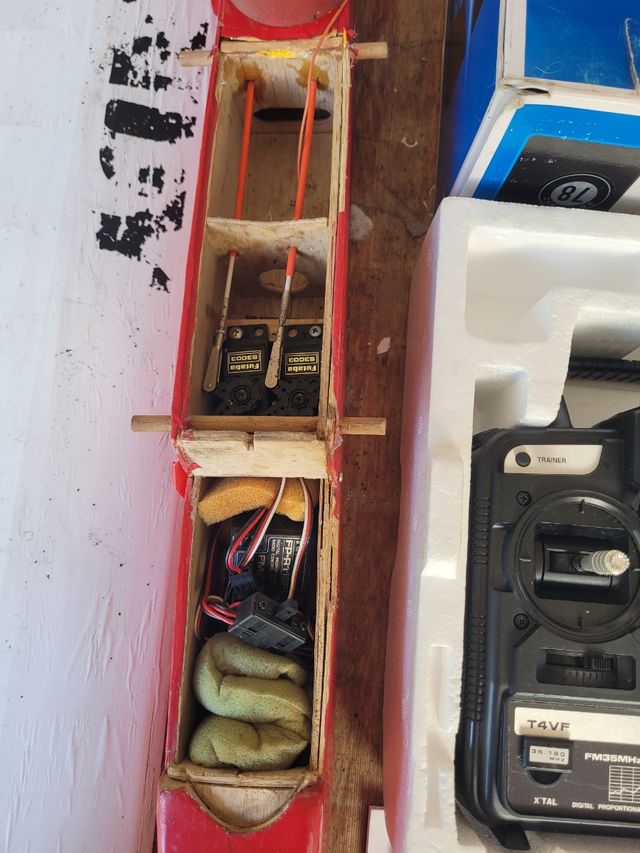 Futaba Skysport 4 - Planeador RC 160cm