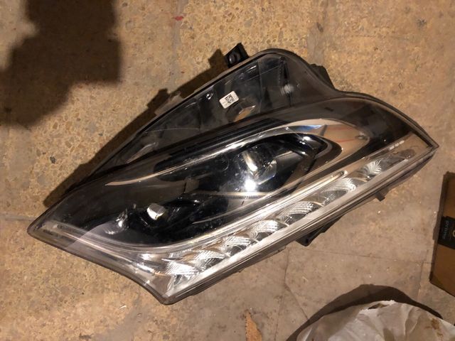 Ópticas Mercedes Vito - Faros Delanteros bi xenon