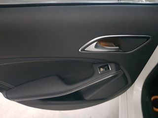 Mercedes-Benz Clase A 180d