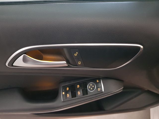 Mercedes-Benz Clase A 180d