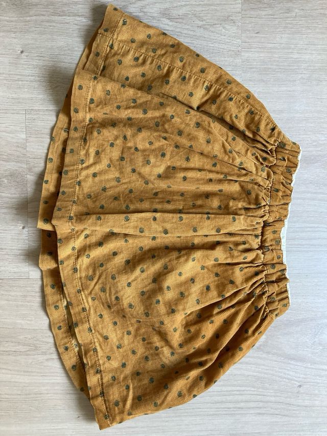 Falda niña de ZARA 4-5 años, dorada, pana