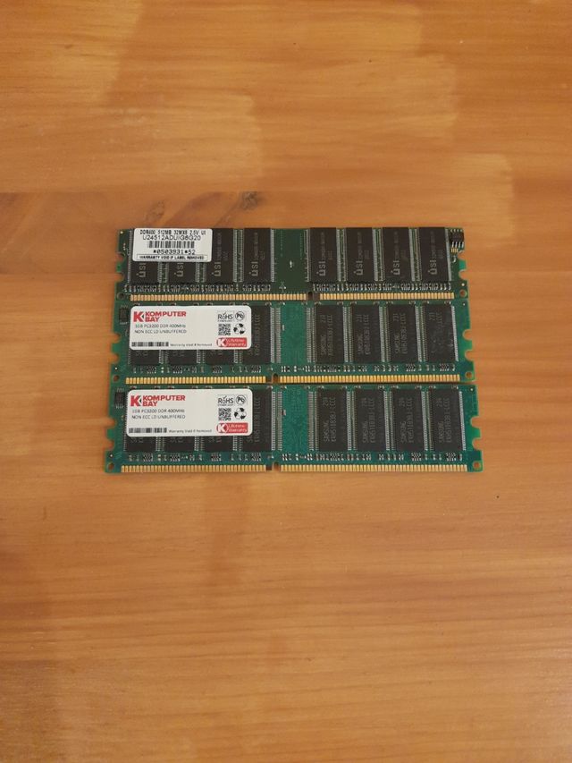 3 Memorias RAM DDR old school