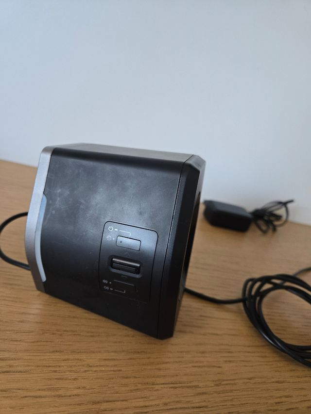 Altavoces gamer. Edifier G2000.