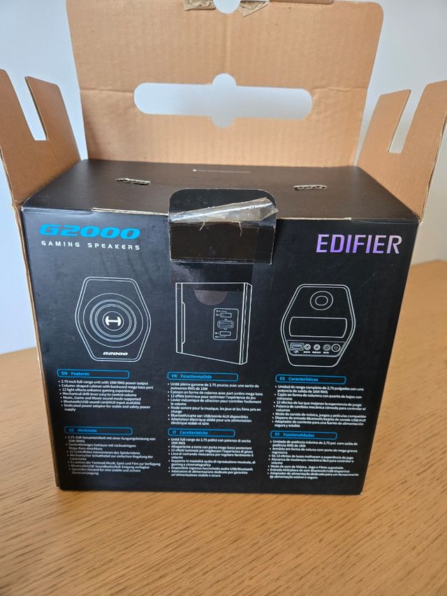 Altavoces gamer. Edifier G2000.