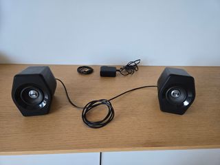 Altavoces gamer. Edifier G2000.