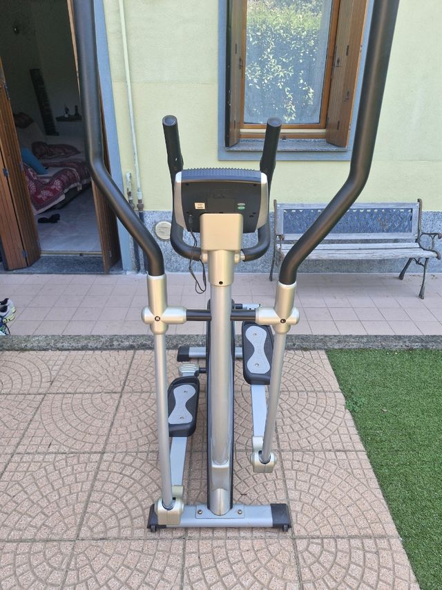 Ellittica Moovyoo usata
Solo ritiro a mano