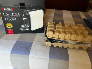 Cafetera Kuken 1400W - Cápsulas Nespresso Nueva