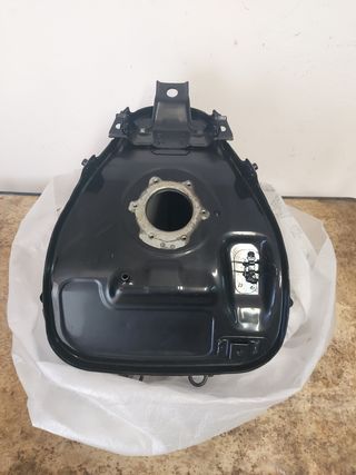 Depósito Combustible Moto KTM Duque 125cc año 2020