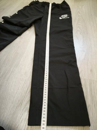 Pantalón Nike deportivo negro Vintage