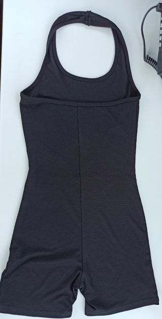 Mono negro pantalon corto