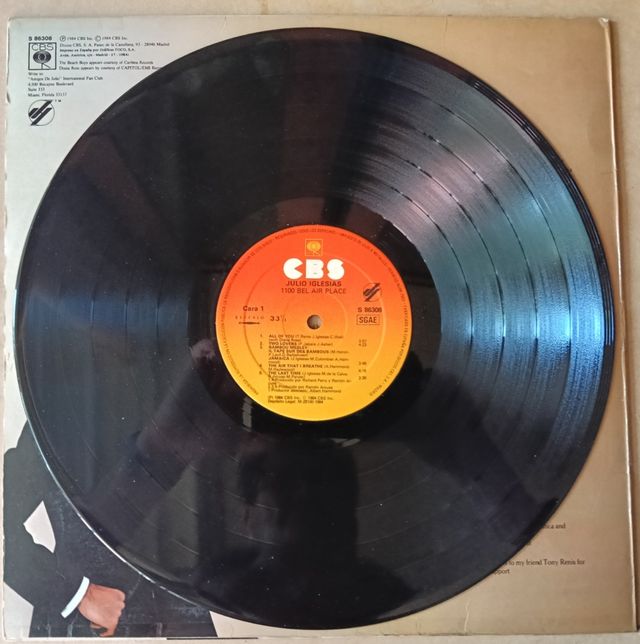 Julio Iglesias - 1100 Bel Air Place. LP 1984.