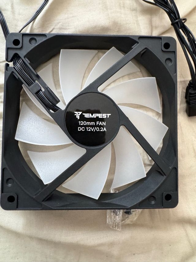 Ventilador Tempest RGB 120mm