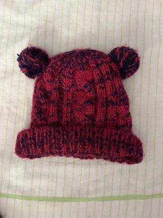 Gorro tejido rojo