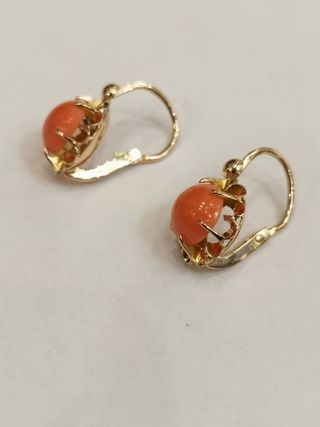 Pendientes oro 18k coral
