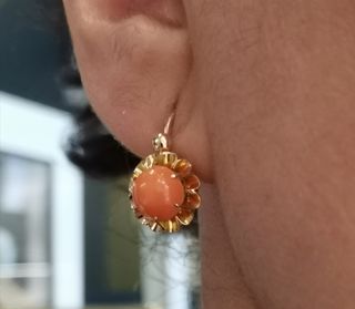 Pendientes oro 18k coral